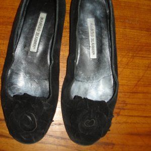 Auth. Manolo Blahnik black suede flats 8B